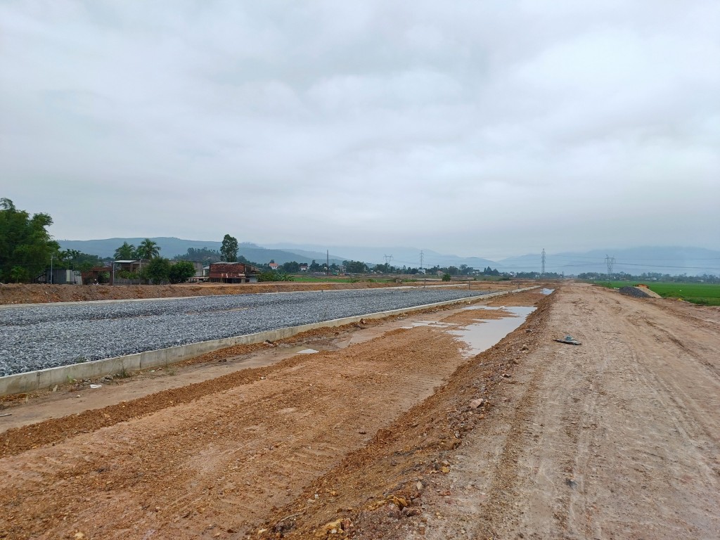 Đường vành đai phía Tây TP Đà Nẵng tiếp tục dở dang ngày hoàn thành?