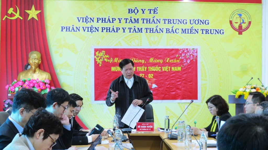 Thứ trưởng Đỗ Xuân Tuyên chủ trì buổi làm việc tại Phân viện Pháp y tâm thần Bắc miền Trung.