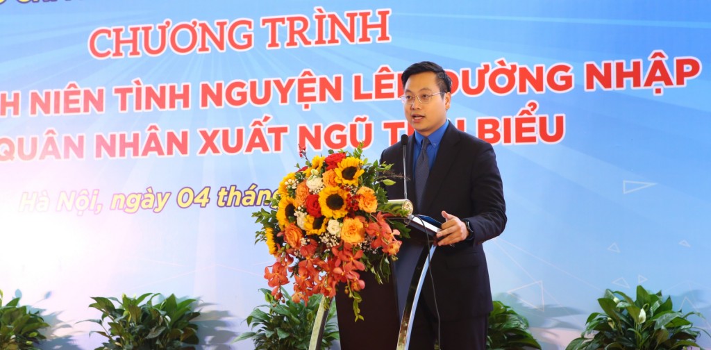 “Gặp mặt thanh niên tình nguyện lên đường nhập ngũ và quân nhân xuất ngũ tiêu biểu” năm 2023