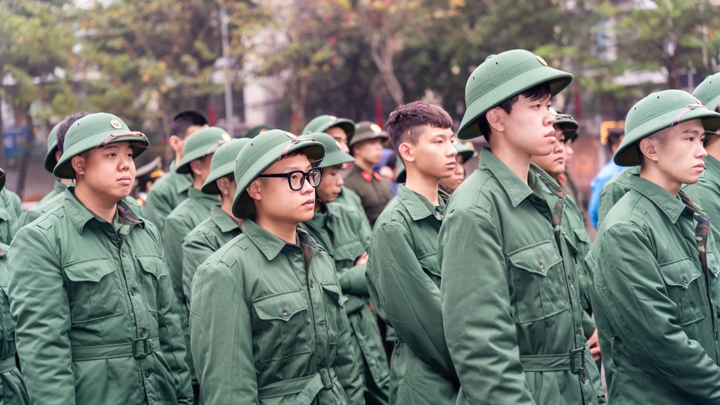 Các tân binh đã hứa trước toàn thể lãnh đạo Đảng, chính quyền cũng như gia đình sẽ tiếp nối truyền thống anh hùng của các thế hệ cha anh, làm rạng rỡ quận Đống Đa trong thời bình