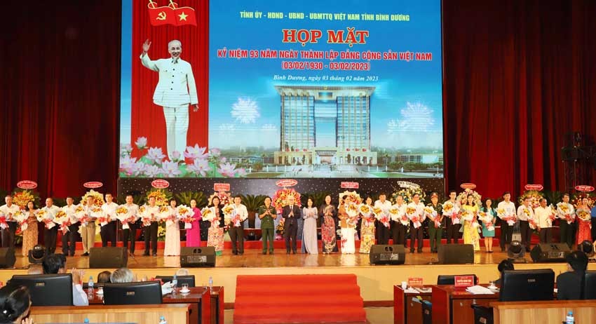 Tỉnh Bình Dương họp mặt kỷ niệm 93 năm Ngày thành lập Đảng Cộng sản Việt Nam