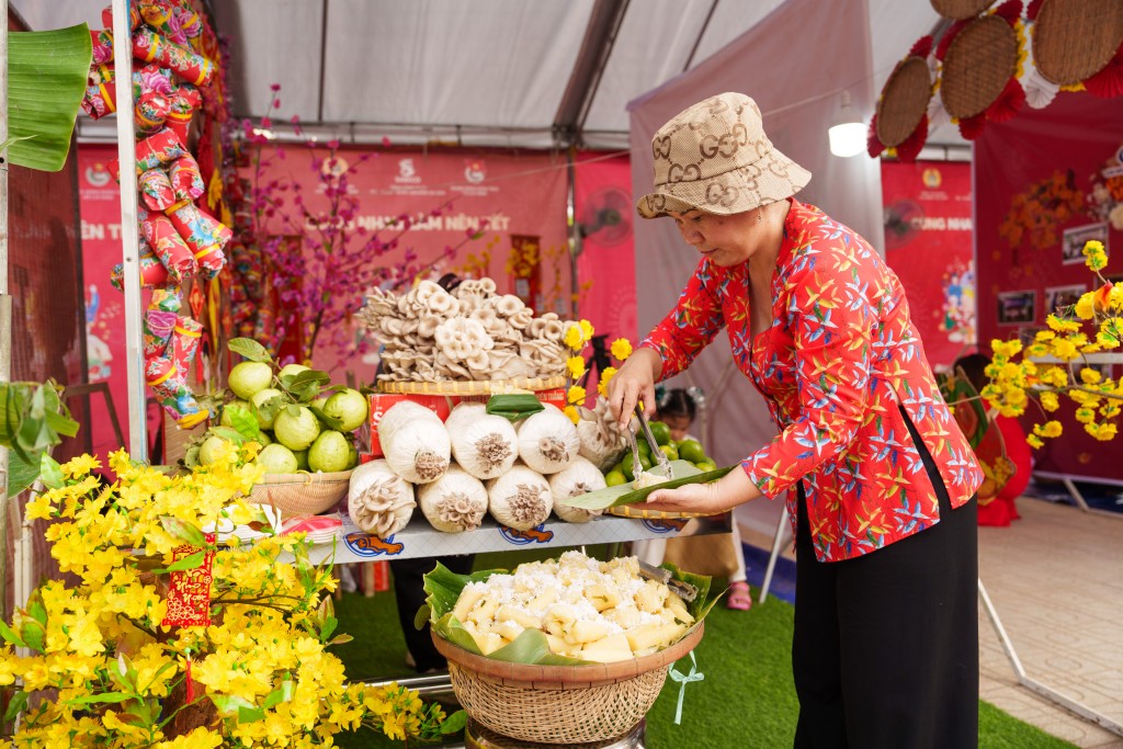 “Cùng nhau làm nên Tết" - Hành trình trao yêu thương, nhận nụ cười để cùng tạo nên mùa xuân