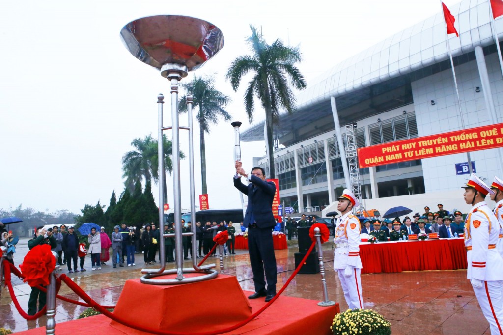 66 thanh niên ưu tú quận Nam Từ Liêm lên đường thực hiện nhiệm vụ thiêng liêng của Tổ quốc