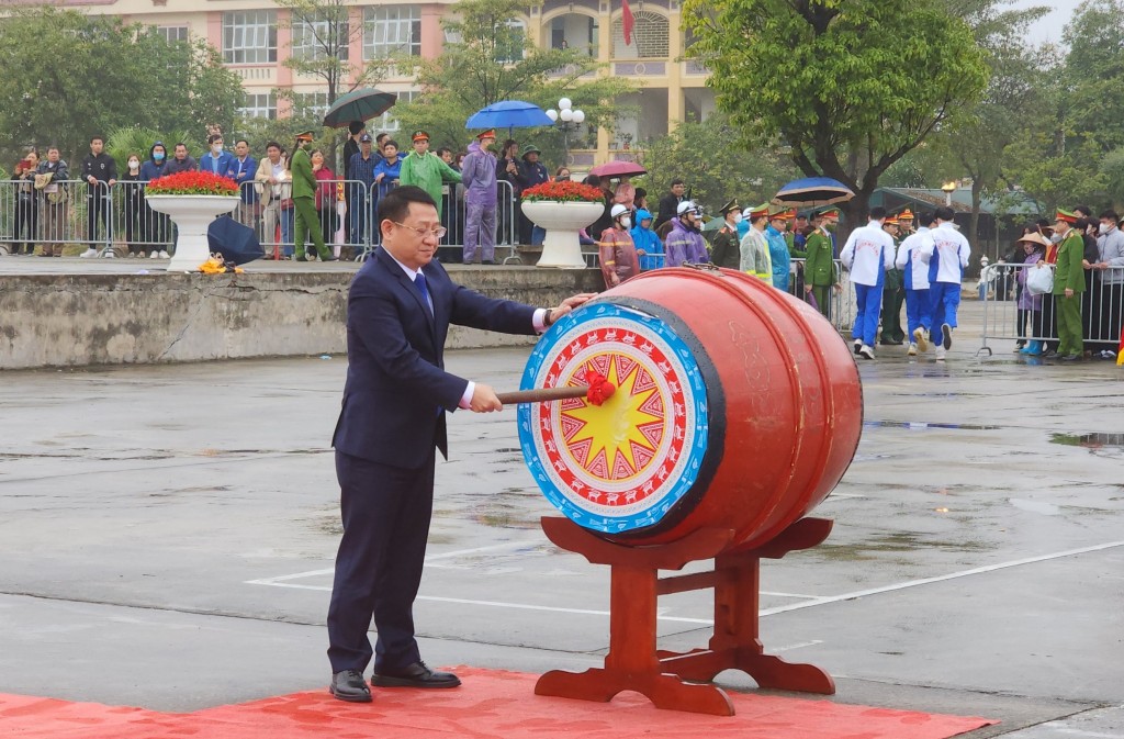 Thanh niên Mê Linh hăng hái nhập ngũ, tiếp nối truyền thống quê hương Hai Bà Trưng anh hùng