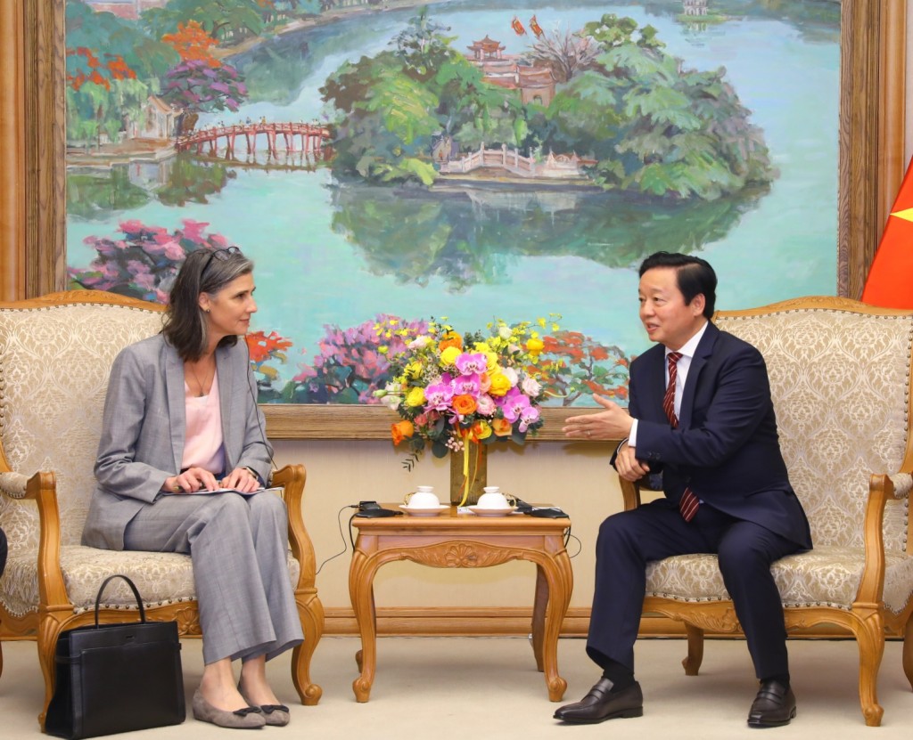 Tiếp bà Ramla Khalidi, Phó Thủ tướng Trần Hồng Hà ghi nhận, đánh giá cao những hoạt động hợp tác hết sức hiệu quả, thiết thực, truyền thống giữa UNDP và Việt Nam - Ảnh: VGP/Minh Khôi