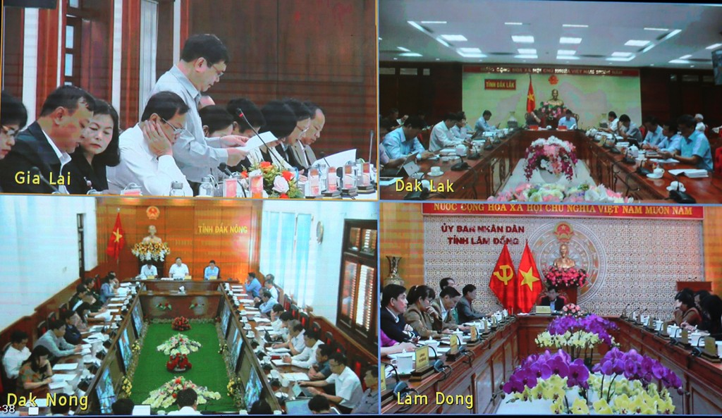 Đại diện các tỉnh trao đổi tại Hội nghị - Ảnh: VGP/Hải Minh