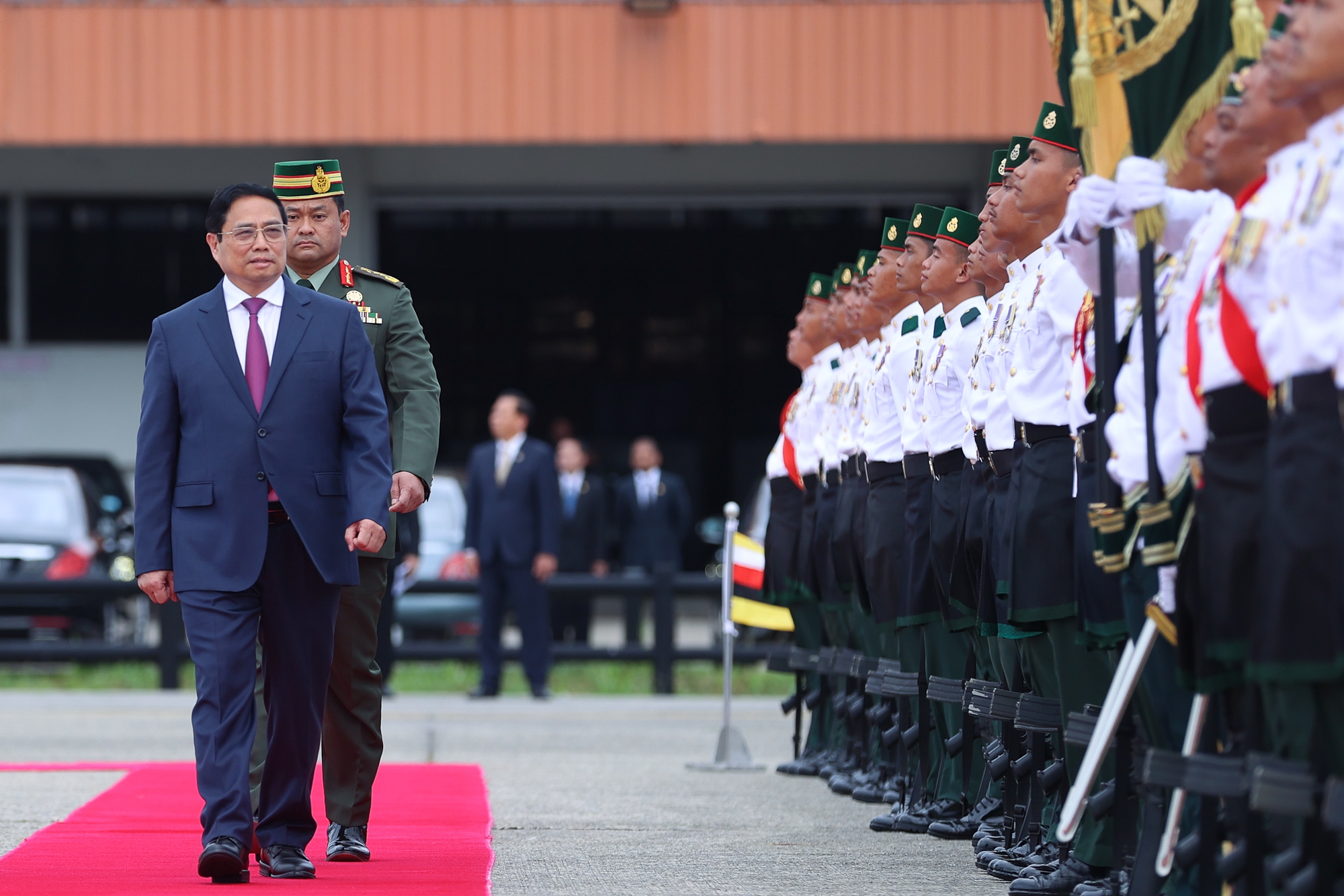 Thủ tướng Phạm Minh Chính bắt đầu chuyến thăm chính thức Brunei Darussalam