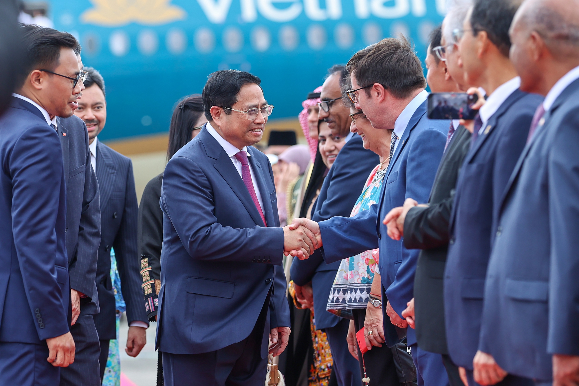 Thủ tướng Phạm Minh Chính bắt đầu chuyến thăm chính thức Brunei Darussalam