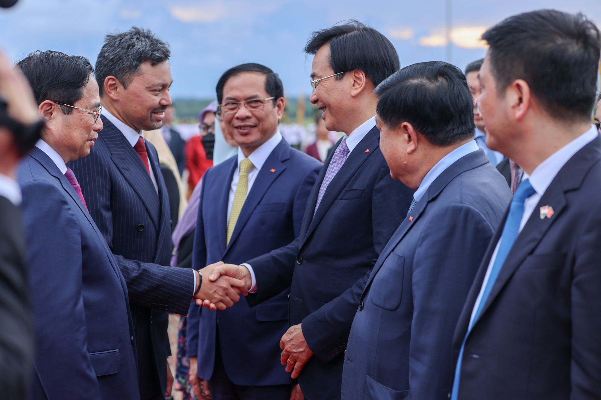 Thủ tướng Phạm Minh Chính bắt đầu chuyến thăm chính thức Brunei Darussalam