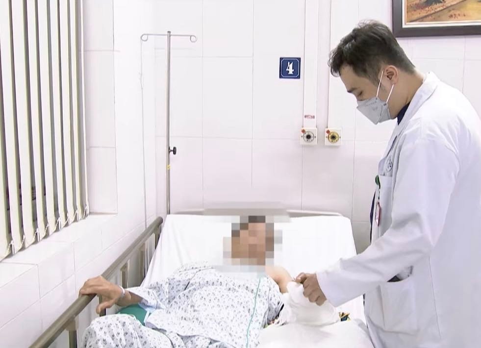 bệnh nhân được chăm sóc, điều trị tích cực tại Bệnh viện Đa khoa Xanh Pôn