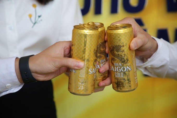 Bia Saigon Gold uống mừng cho sự khởi đầu tốt đẹp và năm mới thịnh vượng