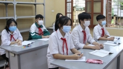 Hà Nội: Phụ huynh, học sinh sốt ruột chờ chốt phương án thi vào lớp 10