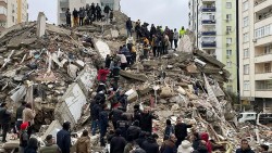 Lại xảy ra thêm 2 trận động đất tại Thổ Nhĩ Kỳ, hàng trăm người thương vong