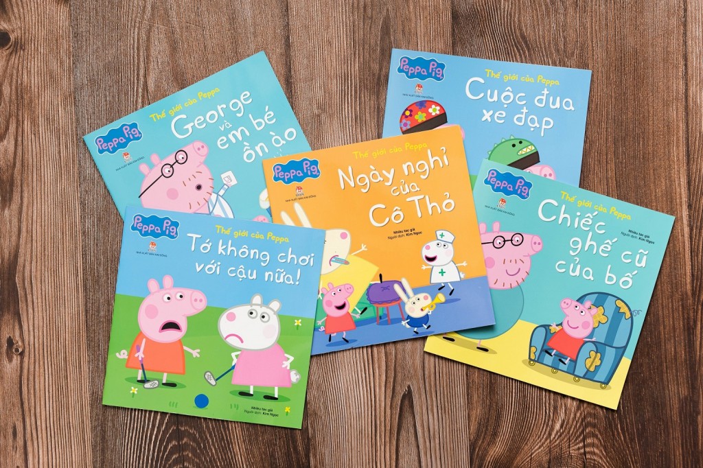 bộ sách truyện và sách tương tác về Heo Peppa