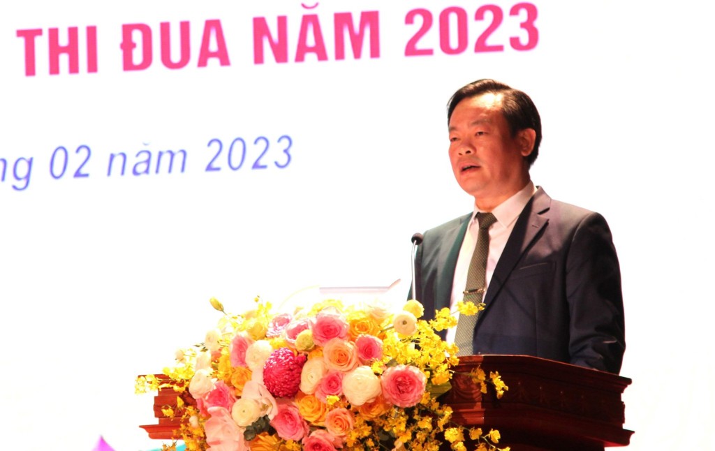 Ông Bùi Tuấn Anh phát động phong trào thi đua năm 2023