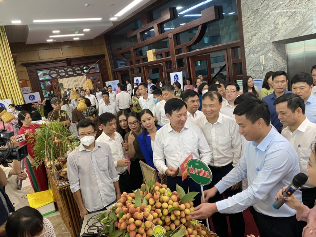 Ban hành Bộ tiêu chí và quy trình đánh giá, phân hạng sản phẩm Chương trình mỗi xã một sản phẩm