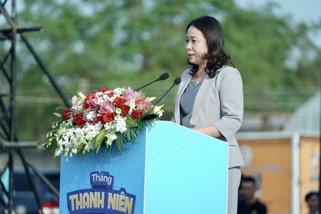 1. Đồng chí Võ Thị Ánh Xuân, Uỷ viên Ban Chấp hành Trung ương Đảng, Quyền Chủ tịch nước Cộng hoà Xã hội Chủ nghĩa Việt Nam phát biểu tại buổi lễ khai mạc Tháng Thanh niên 2023 1. Đồng chí Võ Thị Ánh Xuân, Uỷ viên Ban Chấp hành Trung ương Đảng, Quyền Chủ tịch nước Cộng hoà Xã hội Chủ nghĩa Việt Nam phát biểu tại buổi lễ khai mạc Tháng Thanh niên 2023