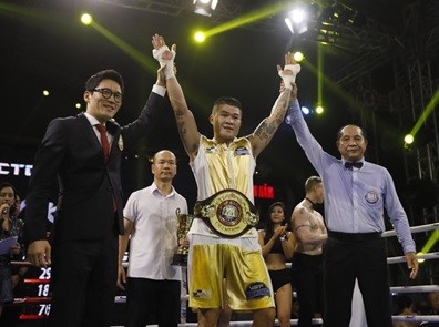 Nam vương Boxing Trương Đình Hoàng thượng đài tranh đai WBA Châu Á