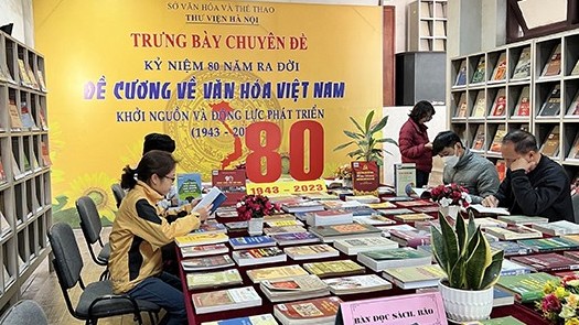 Trưng bày 200 tư liệu sách, báo trong chuyên đề “Khởi nguồn và động lực phát triển”