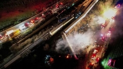 Hy Lạp: Hai tàu hỏa đâm nhau, hàng trăm người thương vong