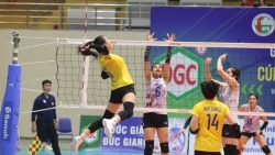 Nữ Ninh Bình Lienvietpostbank xuất sắc đánh bại Than Quảng Ninh tại V1 Giải Bóng chuyền VĐQG