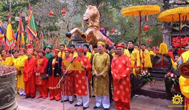 Lễ hội Đền Gióng (Sóc Sơn, Hà Nội)