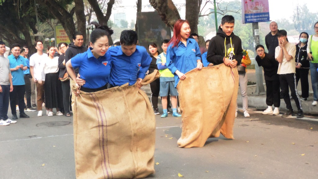 Góp sức trẻ xây dựng quận Hai Bà Trưng thông minh, đổi mới, sáng tạo