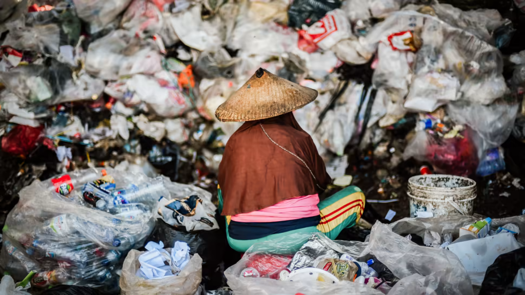 Nhiều start-up tại ASEAN đang nỗ lực tái chế rác thải nhựa thành những đồ vật có ích (Ảnh: The Incubation Network)