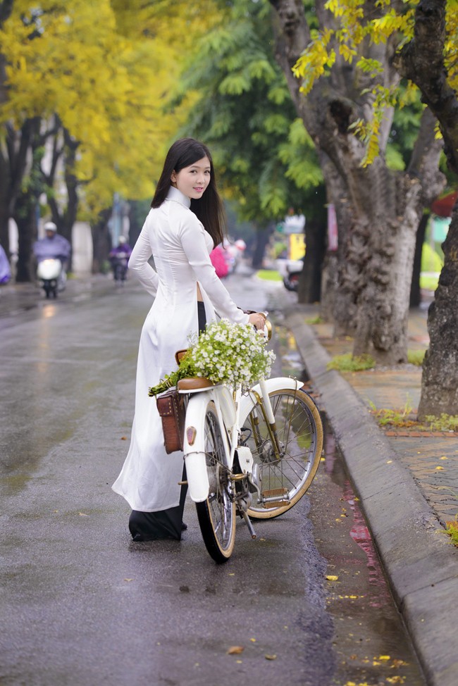 Thần thái và cốt cách đặc biệt của con gái Hà Nội
