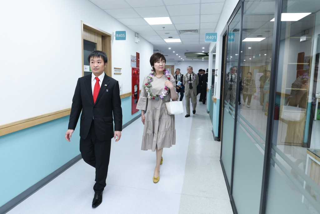 Bà Akie Abe cùng phái đoàn Nhật Bản tham quan T-Matsuoka Medical Center 