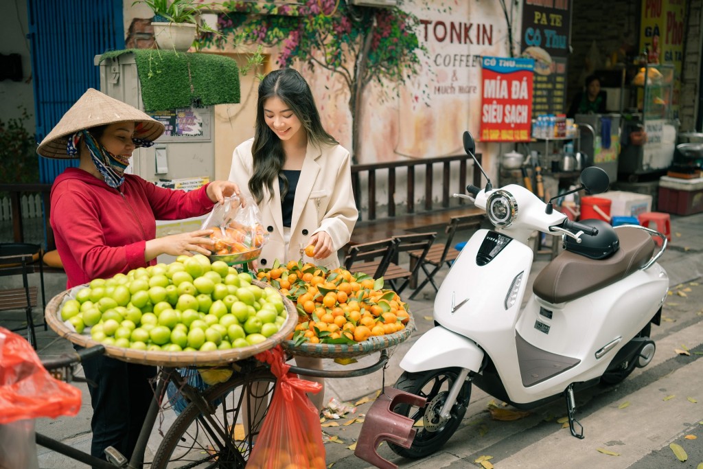 Lý do xe máy điện VinFast “được lòng” chị em phụ nữ