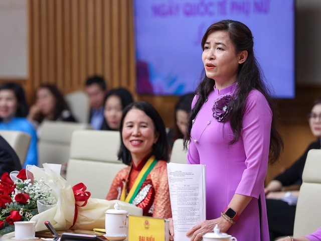 Thay mặt các nhà khoa học nhận Giải thưởng Kovalevskaia năm 2022, PGS.TS. Phan Thị Phương Dung, Giảng viên Cao cấp, Phó trưởng khoa Công nghệ Hóa dược, Đại học Dược Hà Nội, phát biểu bày tỏ vinh dự và tự hào được nhận Giải thưởng Kovalevskaia - Ảnh: VGP/Nhật Bắc