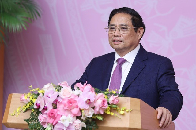 Thủ tướng Phạm Minh Chính: 10 nhà khoa học nữ có thành tích nghiên cứu khoa học xuất sắc nhận Giải Kovalevskaia năm 2022 là những tấm gương điển hình nữ về đổi mới sáng tạo, dám nghĩ, dám làm, đại diện cho trí tuệ, khát vọng của các thế hệ người Việt Nam chúng ta - Ảnh: VGP/Nhật Bắc