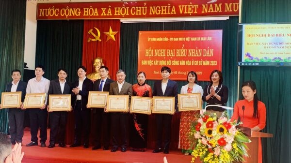 Hội nghị đại biểu Nhân dân bàn việc xây đời sống văn hóa ở cơ sở năm 2023 của xã Mai Lâm