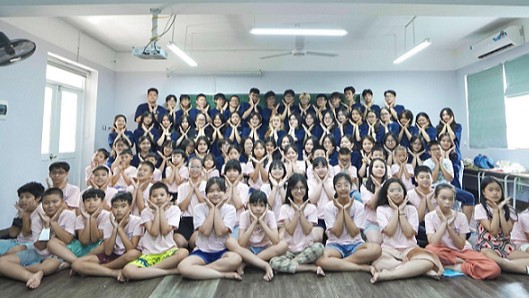 Scribbles’ Tour: Vươn họa dáng tiên