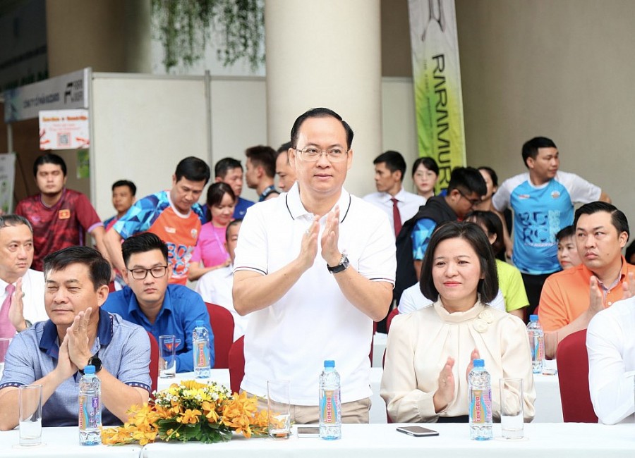 Đông đảo đại biểu, lãnh đạo tỉnh đến dự Lễ phát động Ngày chạy Olympic vì sức khỏe toàn dân và  khai mạc Giải Half Marathon tỉnh Bình Dương 2023