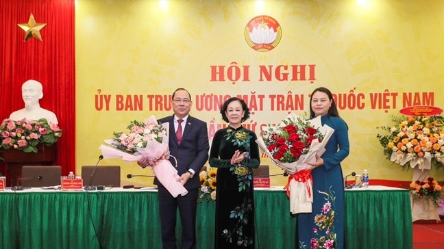 Bà Nguyễn Thị Thu Hà, ông Hoàng Công Thủy làm Phó Chủ tịch MTTQ Việt Nam