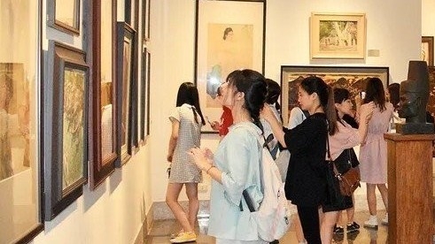 Thông qua bảo tàng, di tích: Người trẻ tìm về văn hóa, lịch sử Hà Nội