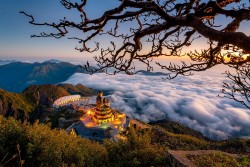 Đỉnh thiêng Fansipan - nguồn cảm hứng cho hàng loạt bức ảnh dự thi quốc tế