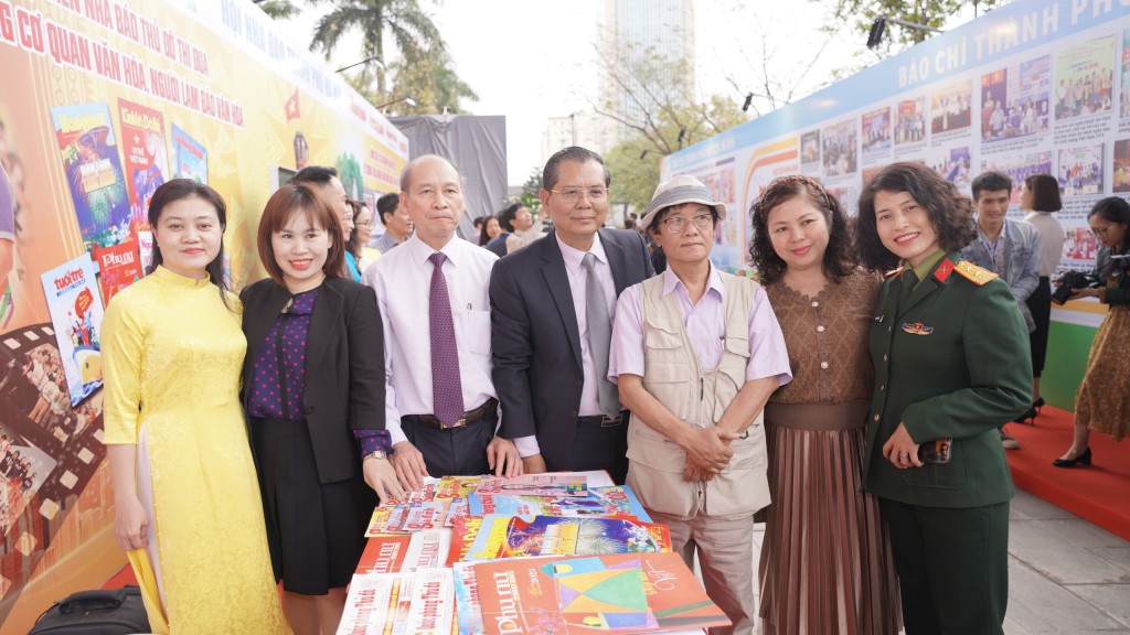 Nhà báo và trách nhiệm phát huy giá trị văn hoá, sức mạnh con người Việt Nam