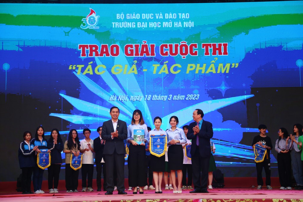 Trao giải cuộc thi Tác giả - Tác phẩm