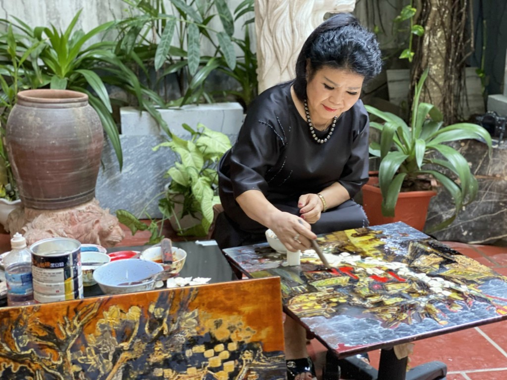 Nữ họa sĩ Văn Dương Thành