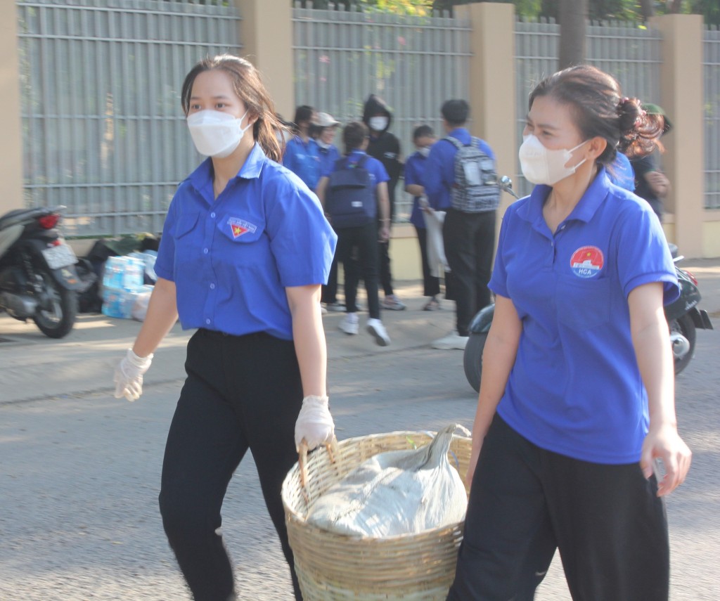 Thành đoàn TP Hồ Chí Minh: Sôi nổi các hoạt động ra quân Ngày Chủ nhật xanh lần thứ 148