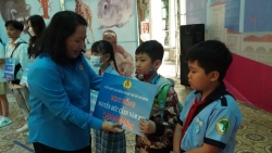 TP Hồ Chí Minh: Trao 440 suất học bổng Nguyễn Đức Cảnh cho con, em công nhân có hoàn cảnh khó khăn