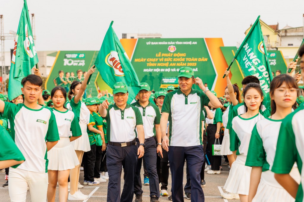 7.500 người tham gia Ngày hội đi bộ Nestlé MILO tại Nghệ An