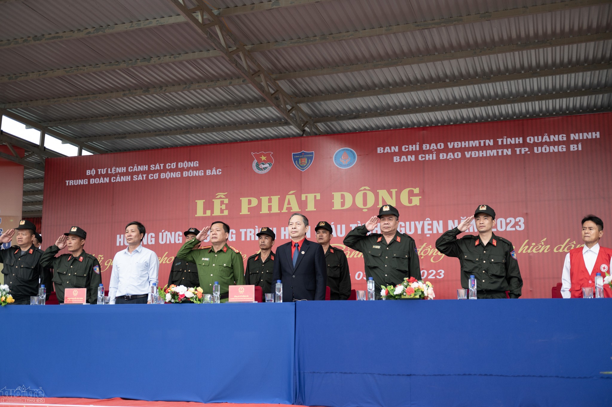 Lễ phát động hưởng ứng chương trình hiến máu tình nguện năm 2023 với chủ đề Mỗi giọt máu cho đi, một cuộc đời ở lại – Cảnh sát cơ động, sẵn sàng hiến dâng” do Trung đoàn CSCĐ Đông Bắc phối hợp cùng Lễ phát động hưởng ứng chương trình hiến máu tình nguện năm 2023 với chủ đề Mỗi giọt máu cho đi, một cuộc đời ở lại – Cảnh sát cơ động, sẵn sàng hiến dâng” do Trung đoàn CSCĐ Đông Bắc phối hợp cùng