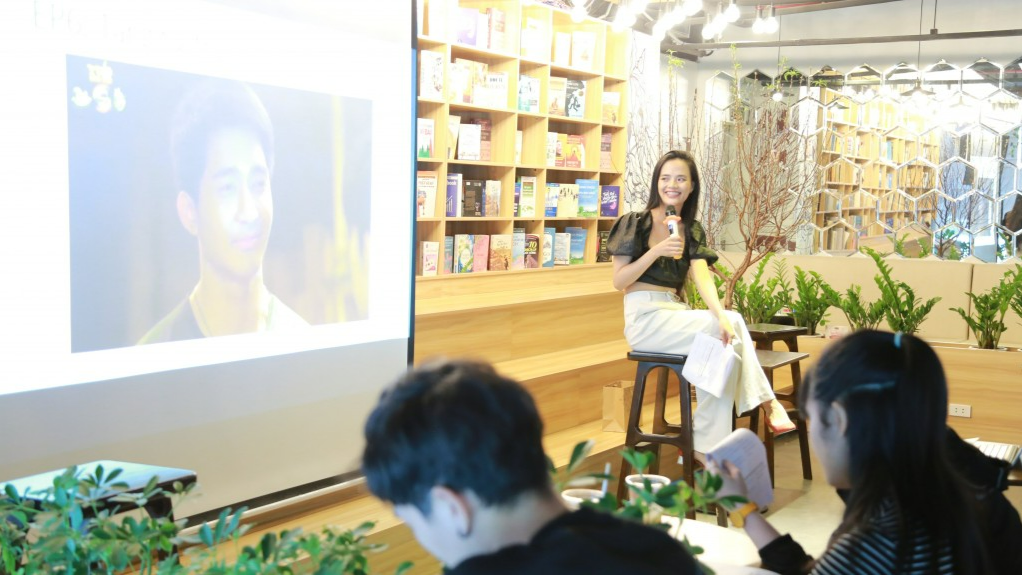 Nữ phiên dịch viên và hành trình đưa tiếng Thái đến gần hơn với bạn trẻ Việt