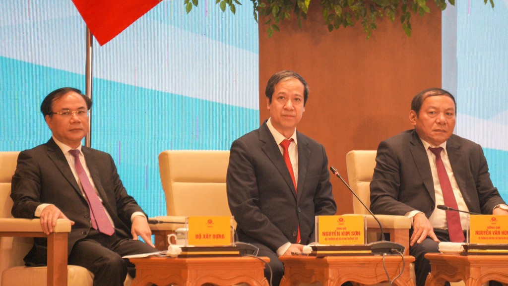 Bộ trưởng Bộ Giáo dục và Đào tạo Nguyễn Kim Sơn