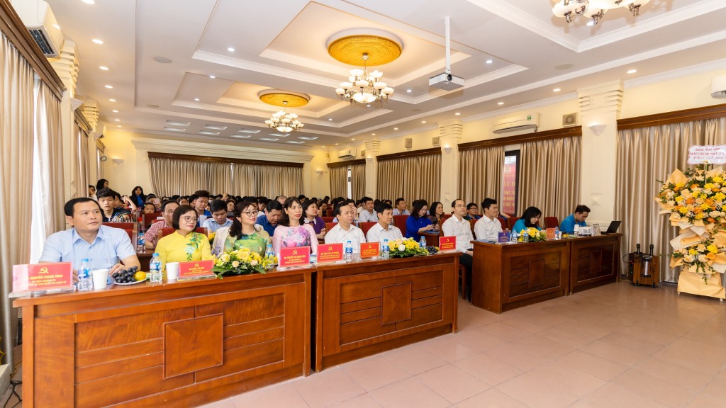 Chương trình kỷ niệm có sự tham dự của lãnh đạo Thành đoàn Hà Nội và quận Đống Đa cùng đoàn viên, thanh niên tiêu biểu trên địa bàn quận