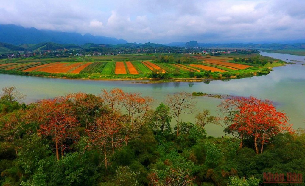 Nguyễn Hồng Vinh và những vần thơ... thành nhạc vút “Bên trời”